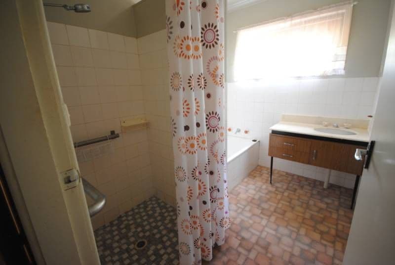 38  Gunbar Street, GRIFFITH NSW 2680, Griffith - Thumbnail 6