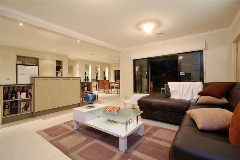 15 Scarlet Drive, BUNDOORA VIC 3083, Bundoora - Thumbnail 4