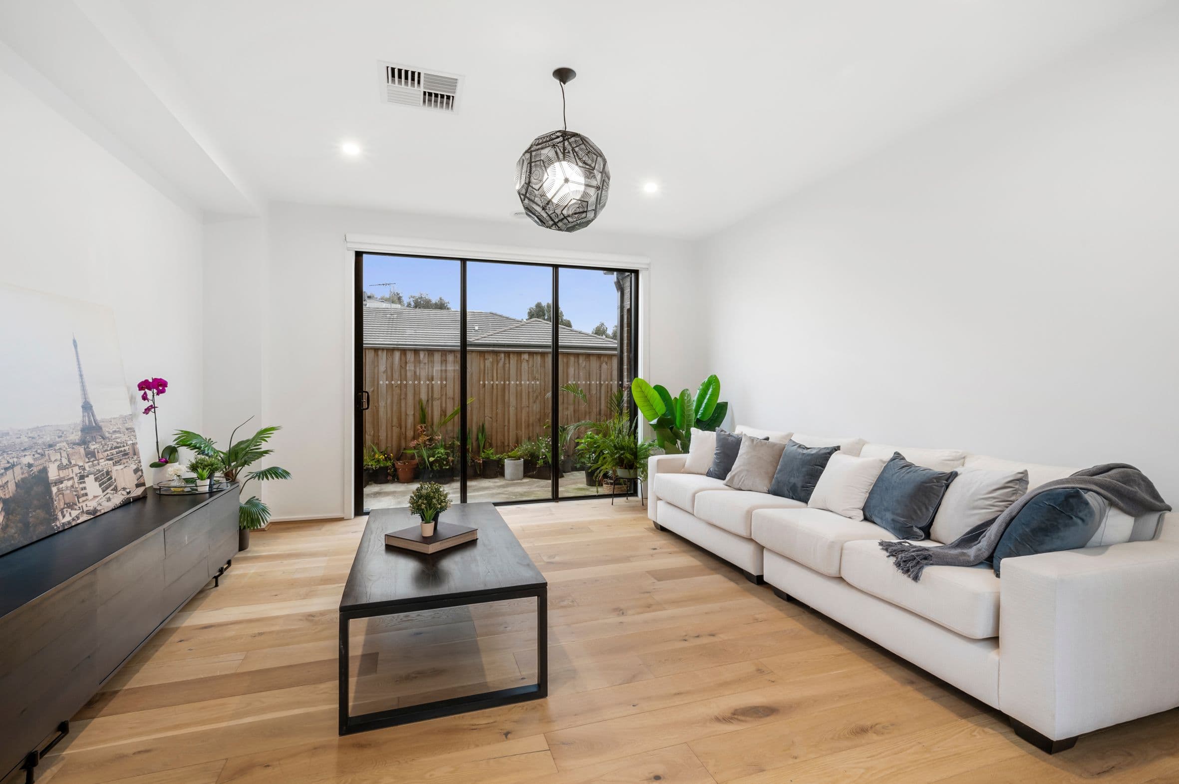 112 Riverdale Boulevard, Mernda VIC 3754, Mernda - Thumbnail 2