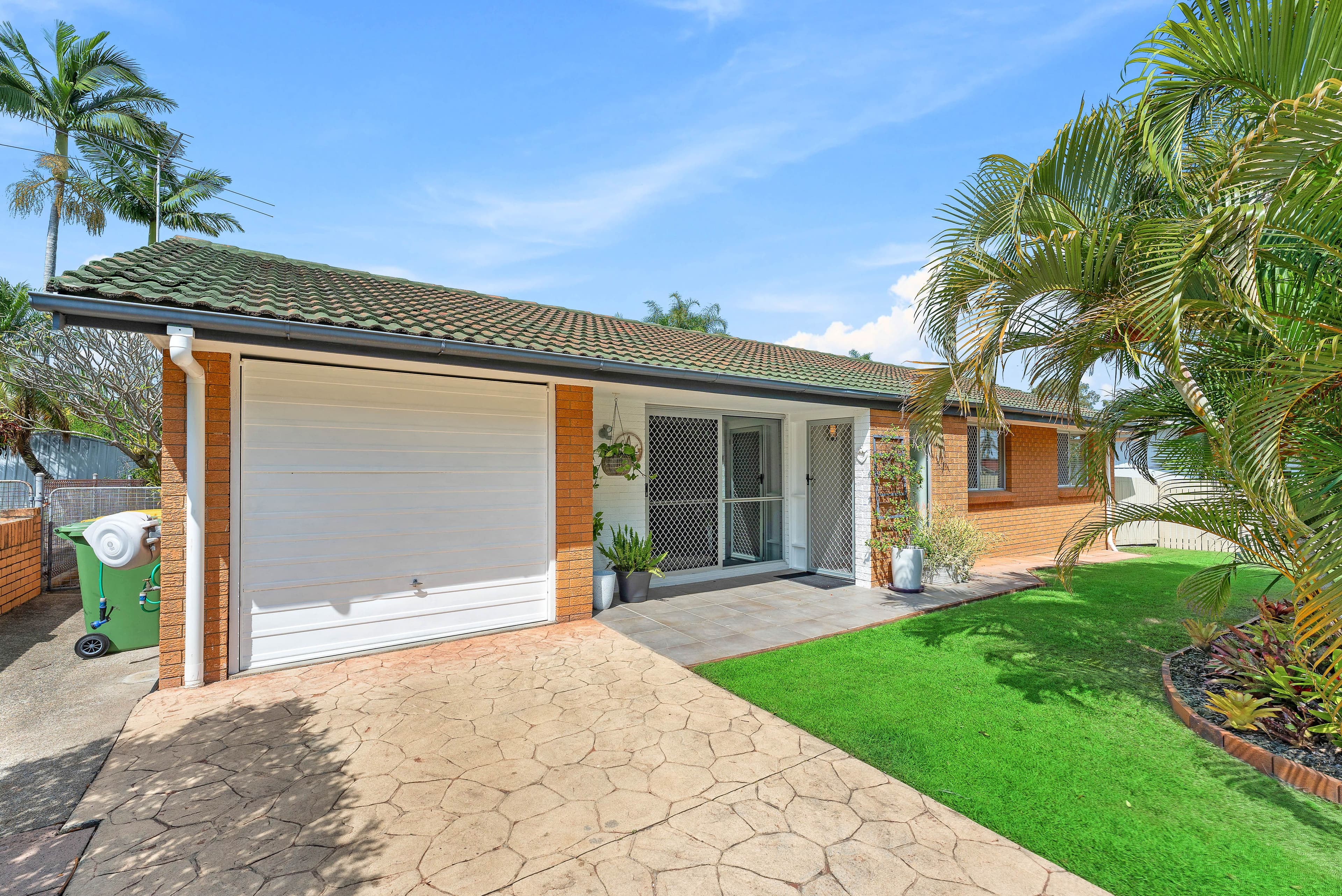 11 Raelene Terrace, Springwood QLD 4127, Springwood - Thumbnail 2