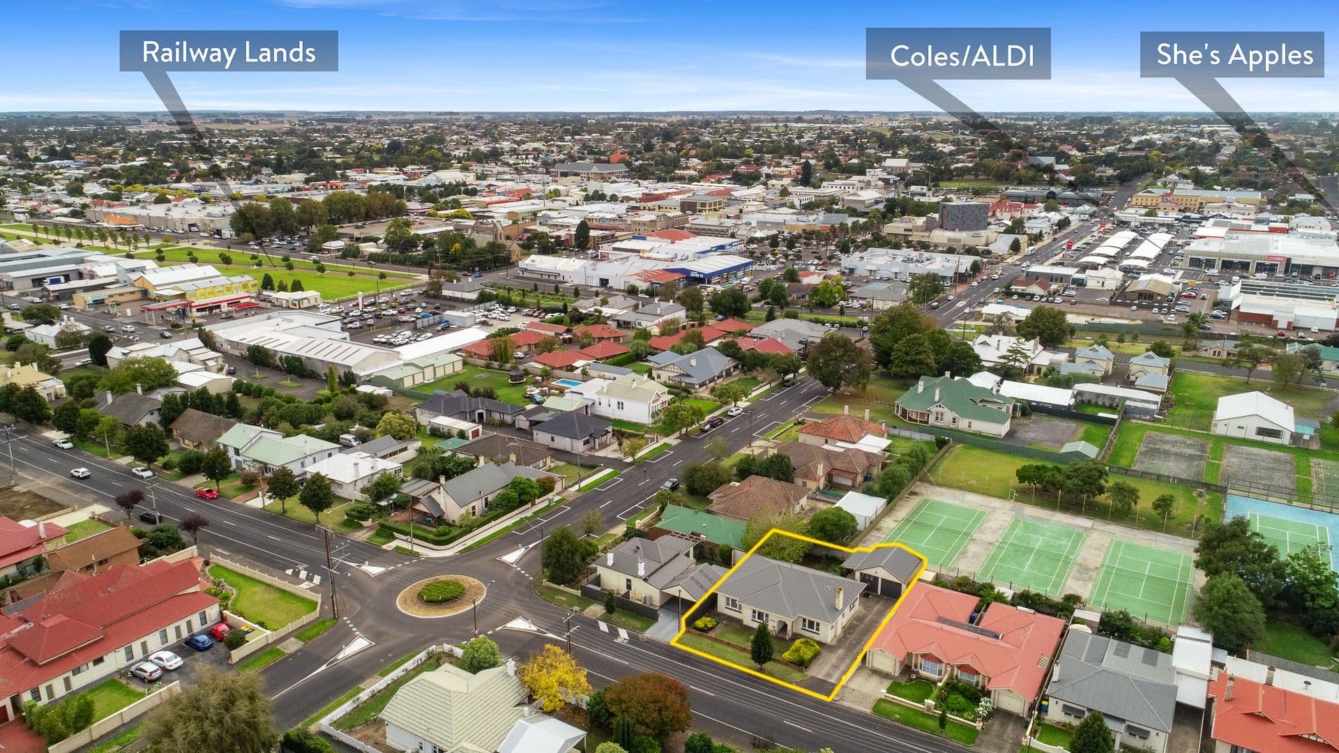 11 Gwendoline Street, Mount Gambier SA 5290, Mount Gambier - Thumbnail 3