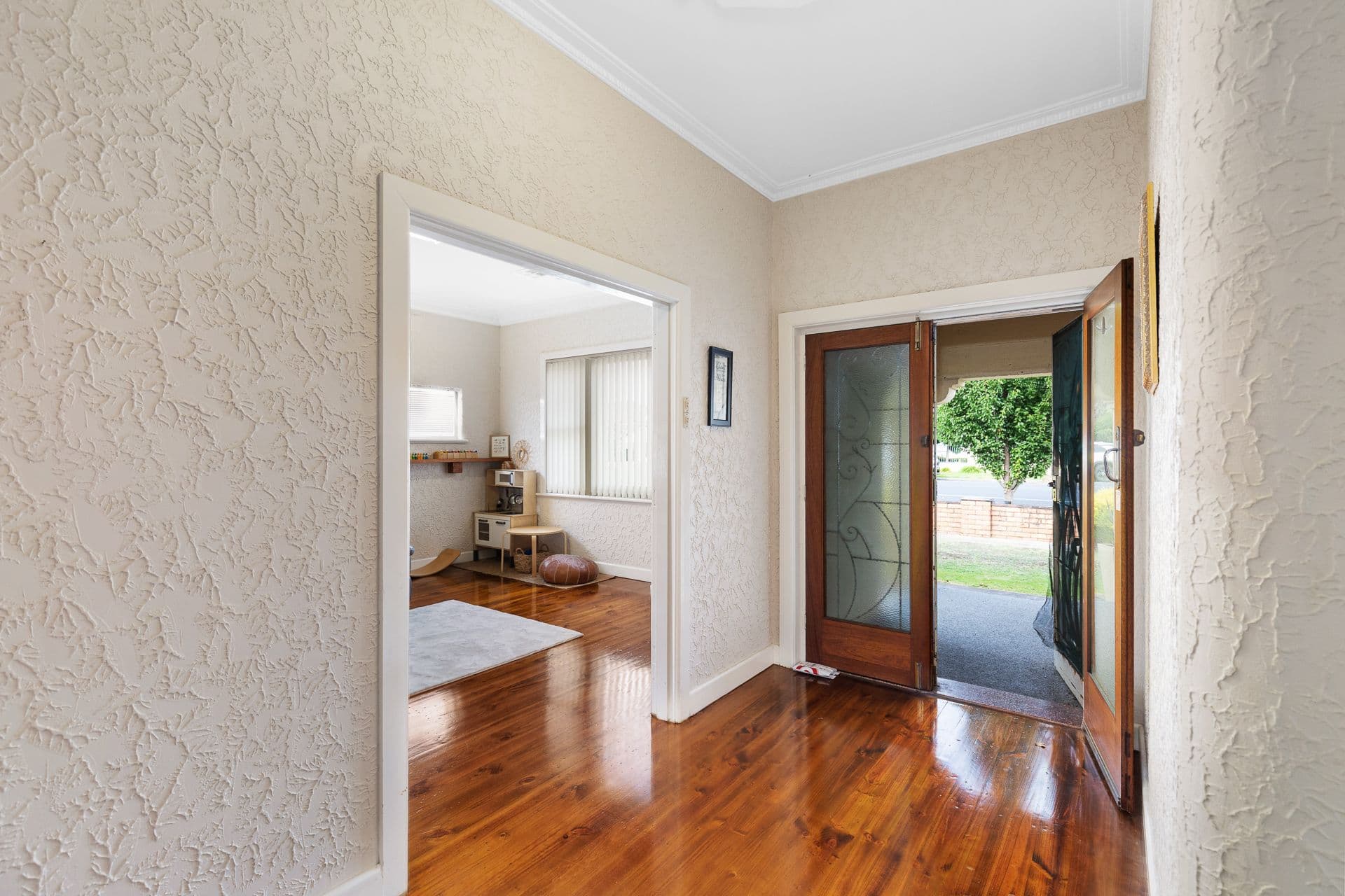 11 Gwendoline Street, Mount Gambier SA 5290, Mount Gambier - Thumbnail 4