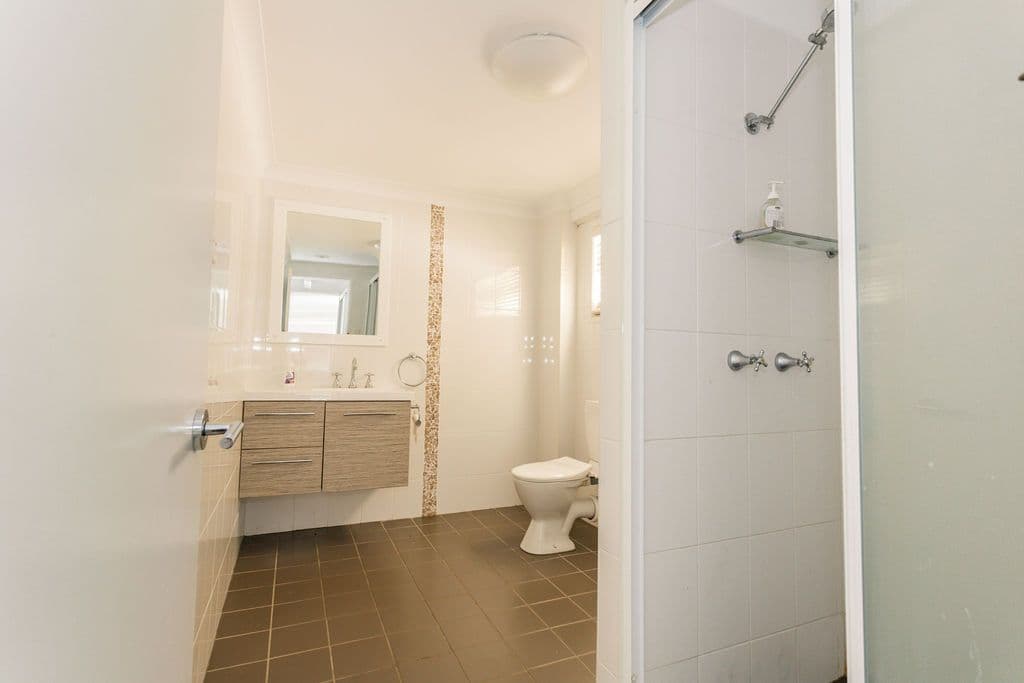 27 Egan Street, Emerald QLD 4720, Emerald - Thumbnail 7