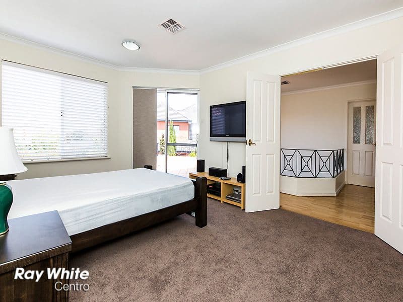 1 Bishop Riley Way, CHURCHLANDS WA 6018, Churchlands - Thumbnail 6
