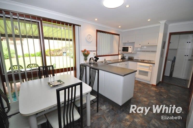 21 Lomalinda Drive, CRAIGMORE SA 5114, Craigmore - Thumbnail 2