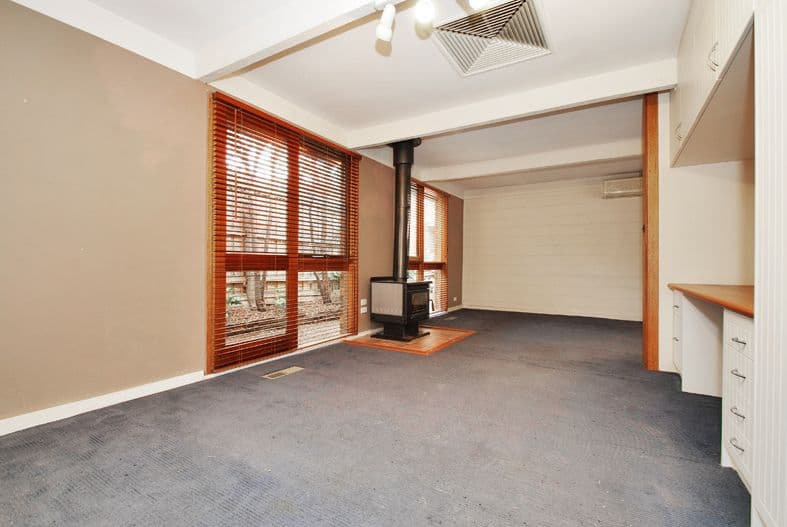 6 GLENDALE Drive, CHIRNSIDE PARK VIC 3116, Chirnside Park - Thumbnail 4