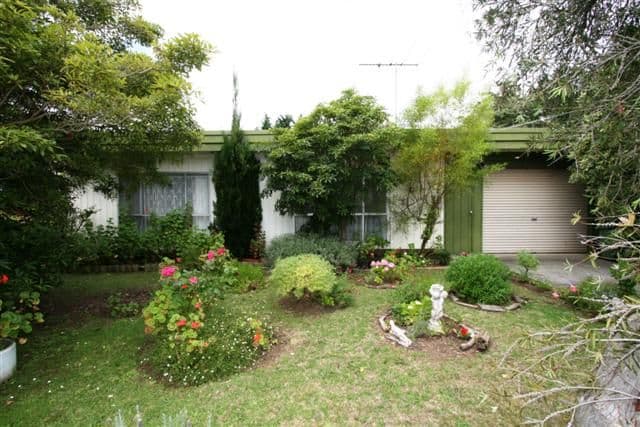 27 Alexander Avenue, COWES VIC 3922, Cowes - Image 1