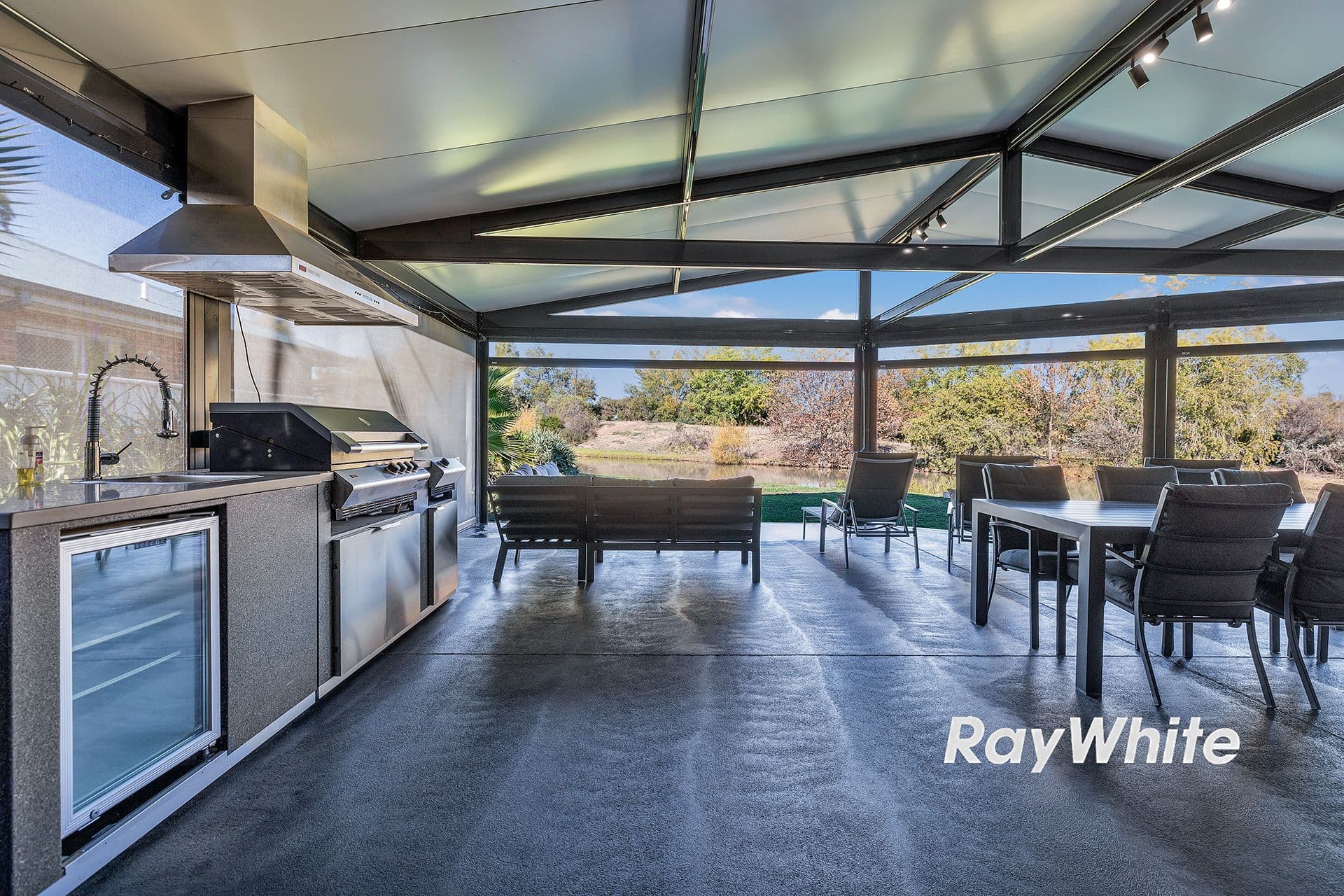24 Kingfisher Drive West, Moama NSW 2731, Moama - Image 1