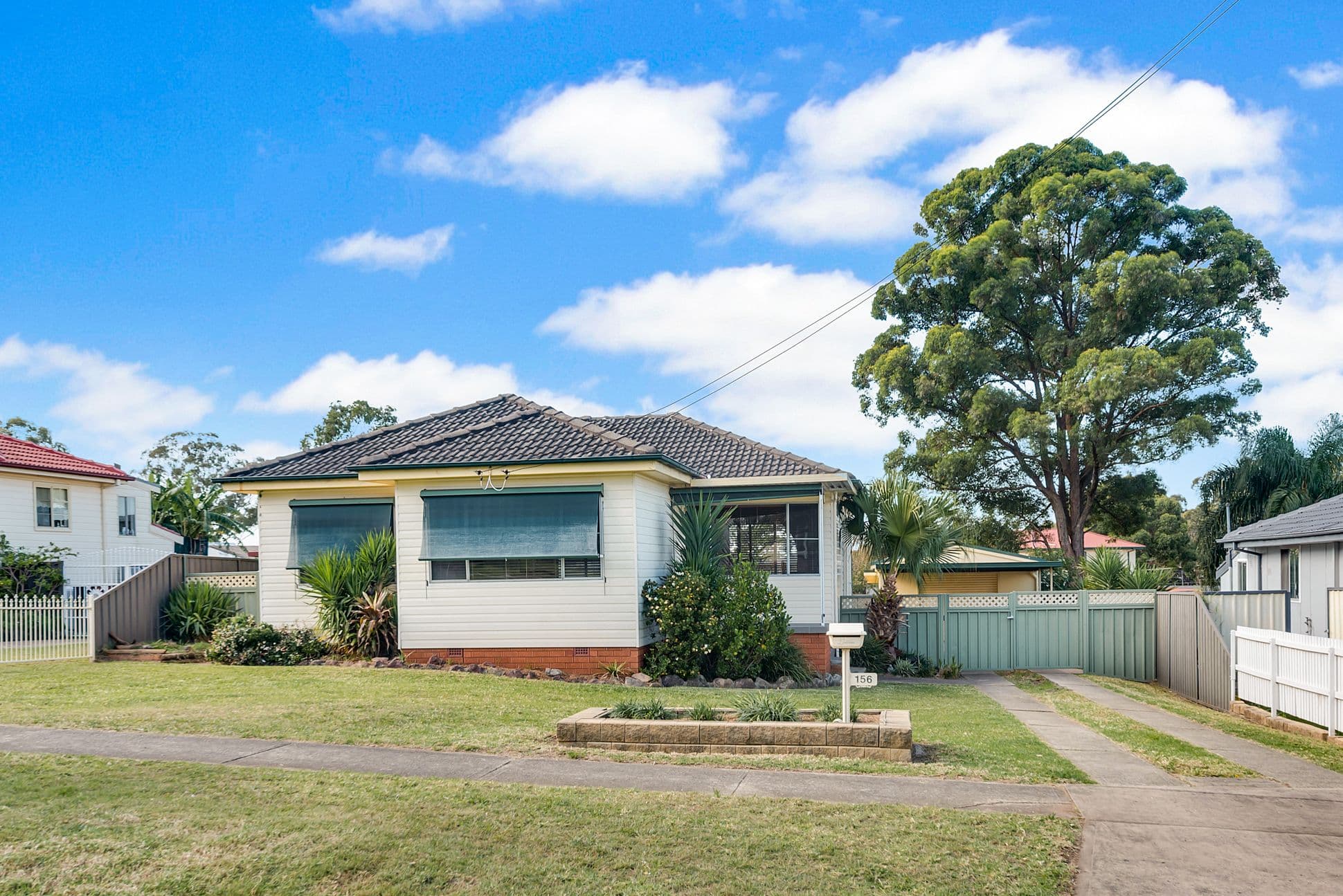 156 Hill Road, Lurnea - Thumbnail 2