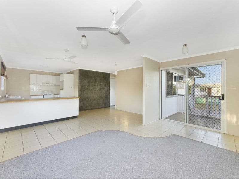 33 Davies Street, Mount Louisa QLD 4814, Mount Louisa - Thumbnail 3