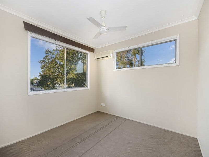 33 Davies Street, Mount Louisa QLD 4814, Mount Louisa - Thumbnail 4