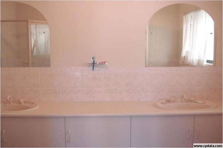 23 Coach House Drive, GULFVIEW HEIGHTS SA 5096, Gulfview Heights - Thumbnail 5