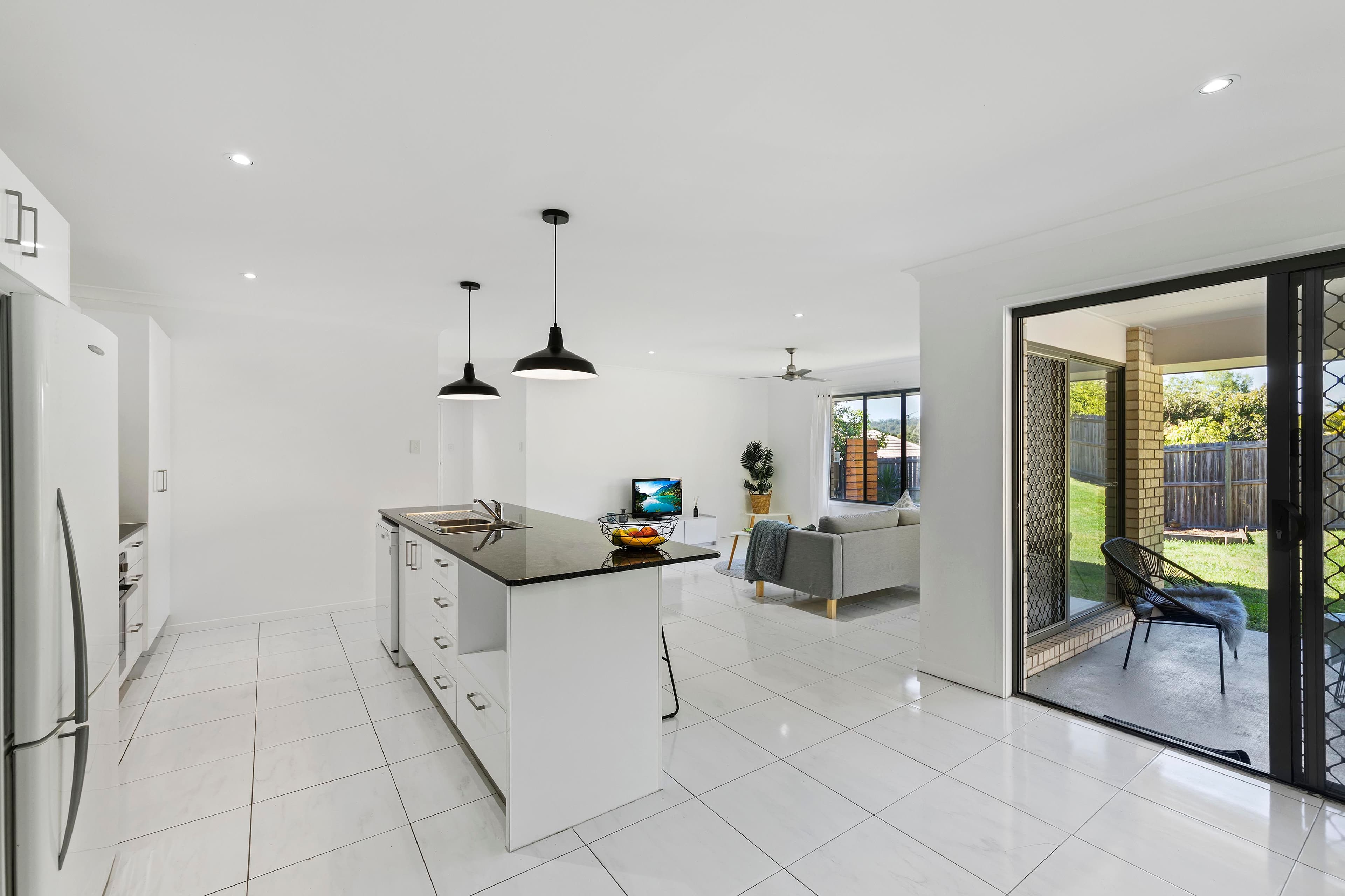 11 Fairview Court, Mooloolah Valley QLD 4553, Mooloolah Valley - Thumbnail 2