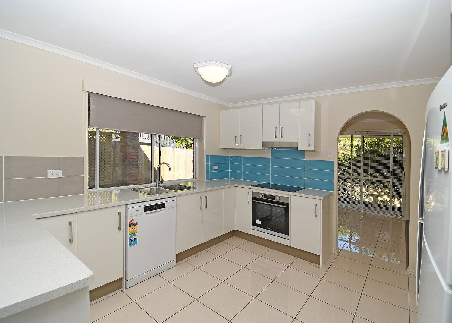 10 Hanover Drive, Urraween QLD 4655, Urraween - Thumbnail 5