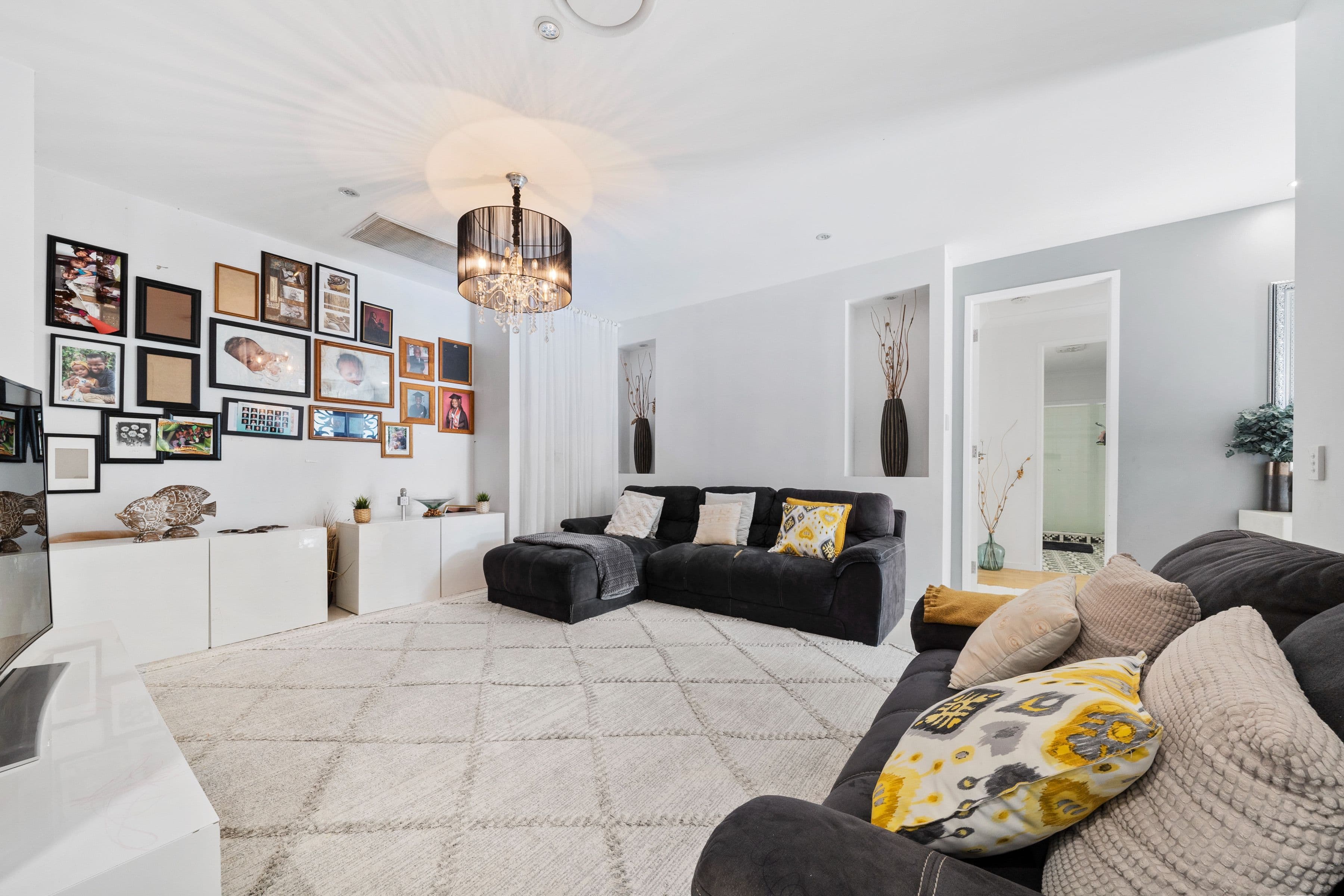 3 Ridgevale Boulevard, Holmview QLD 4207, Holmview - Image 1