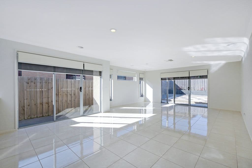 16 Broadleaf Drive, Epping VIC 3076, Epping - Thumbnail 5