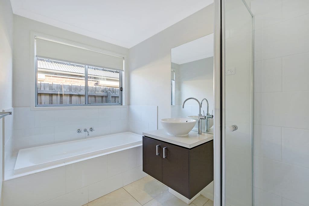 16 Broadleaf Drive, Epping VIC 3076, Epping - Thumbnail 7