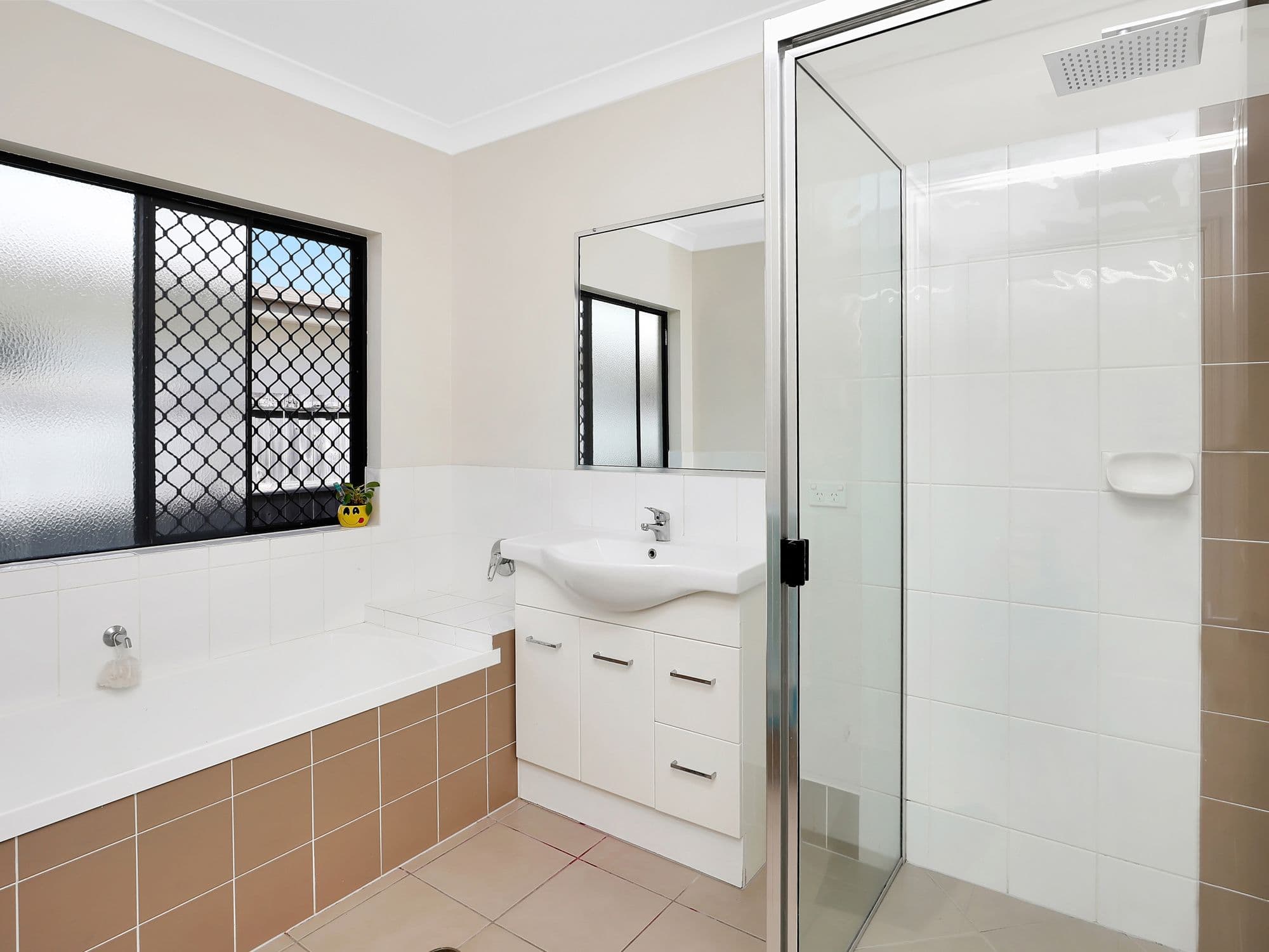 6 Rothesay Bend, Trinity Park QLD 4879, Trinity Park - Thumbnail 8