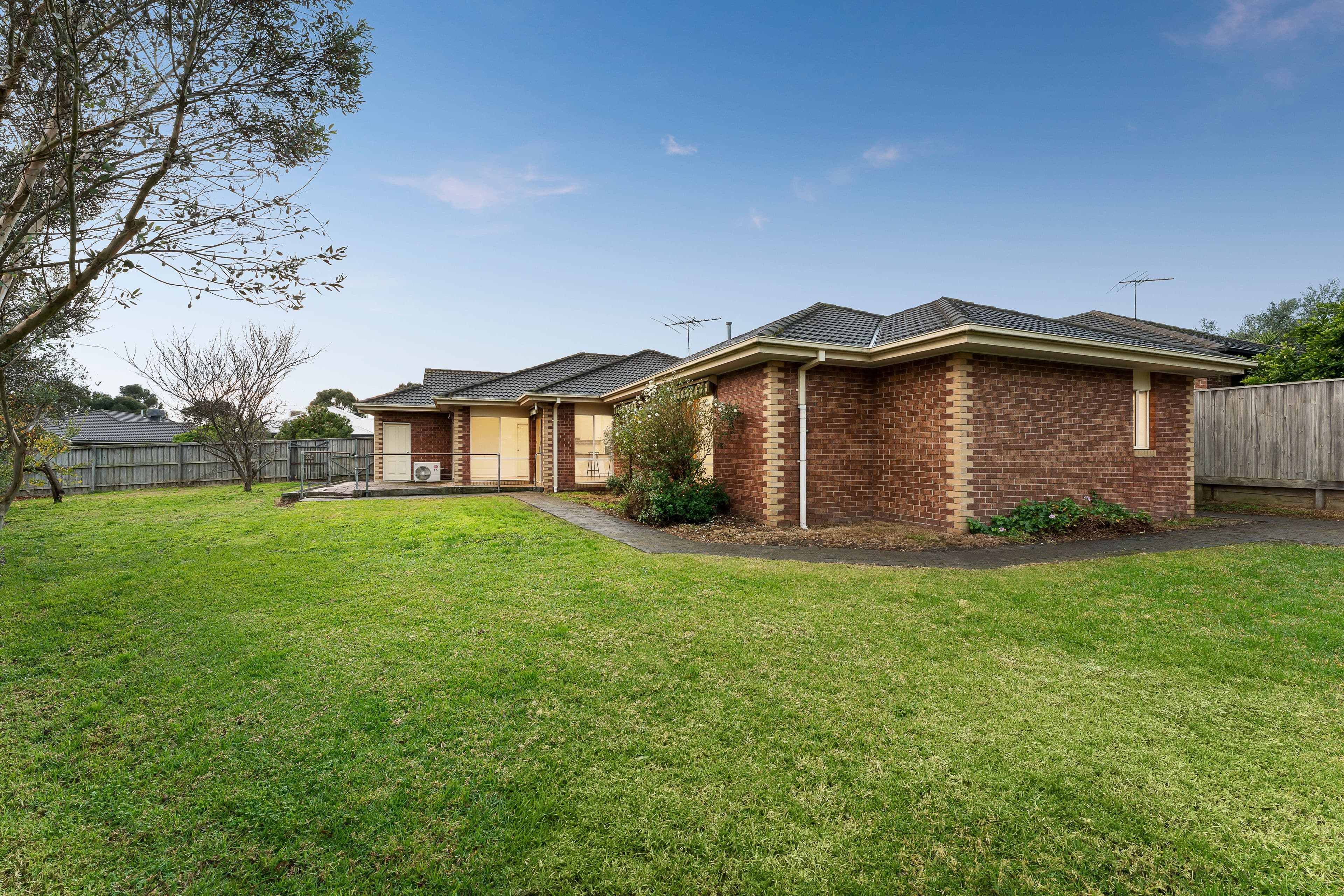 21 Hanna Crescent, Doreen VIC 3754, Doreen - Thumbnail 2