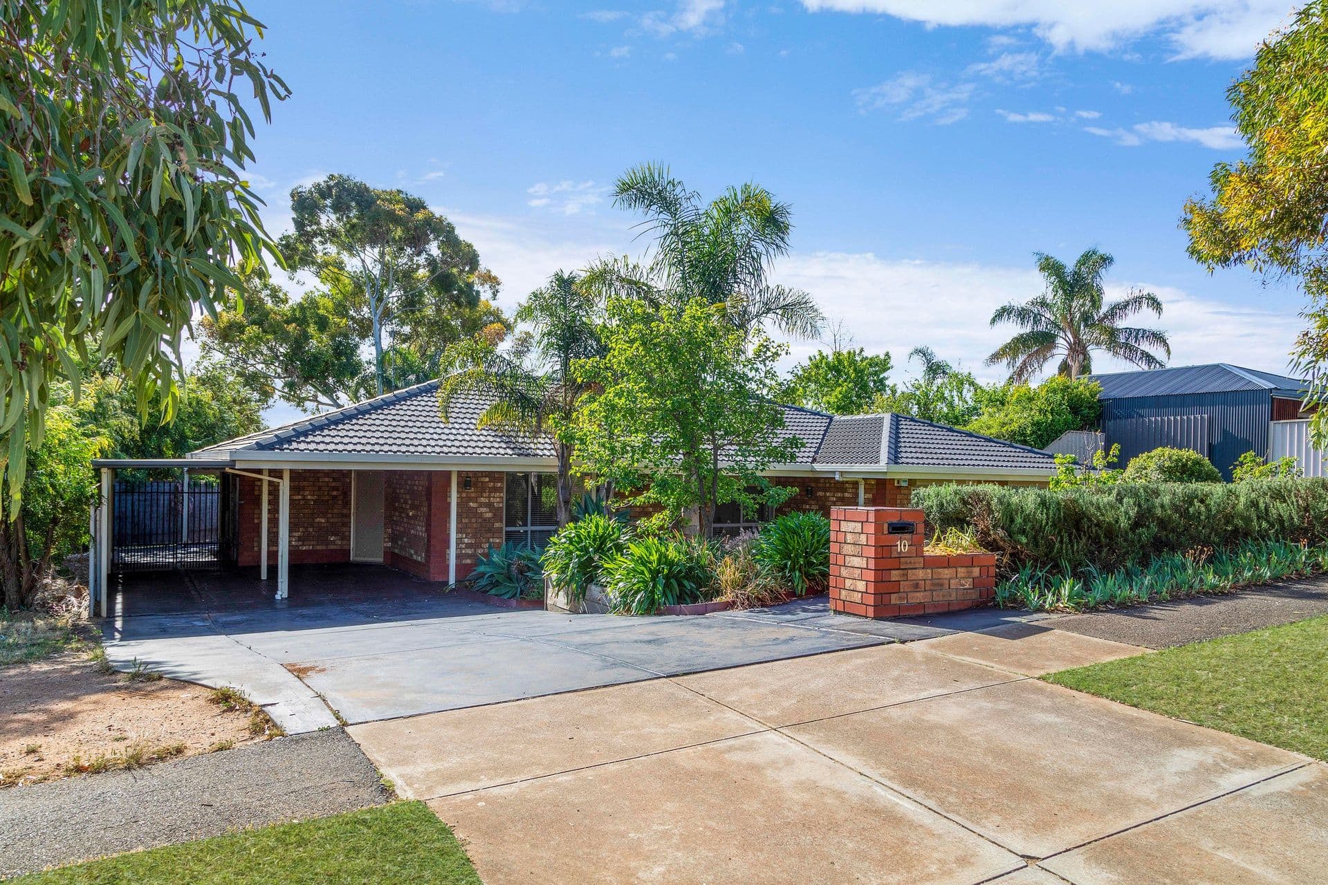 10 Blair Park Drive, Craigmore SA 5114, Craigmore - Image 1