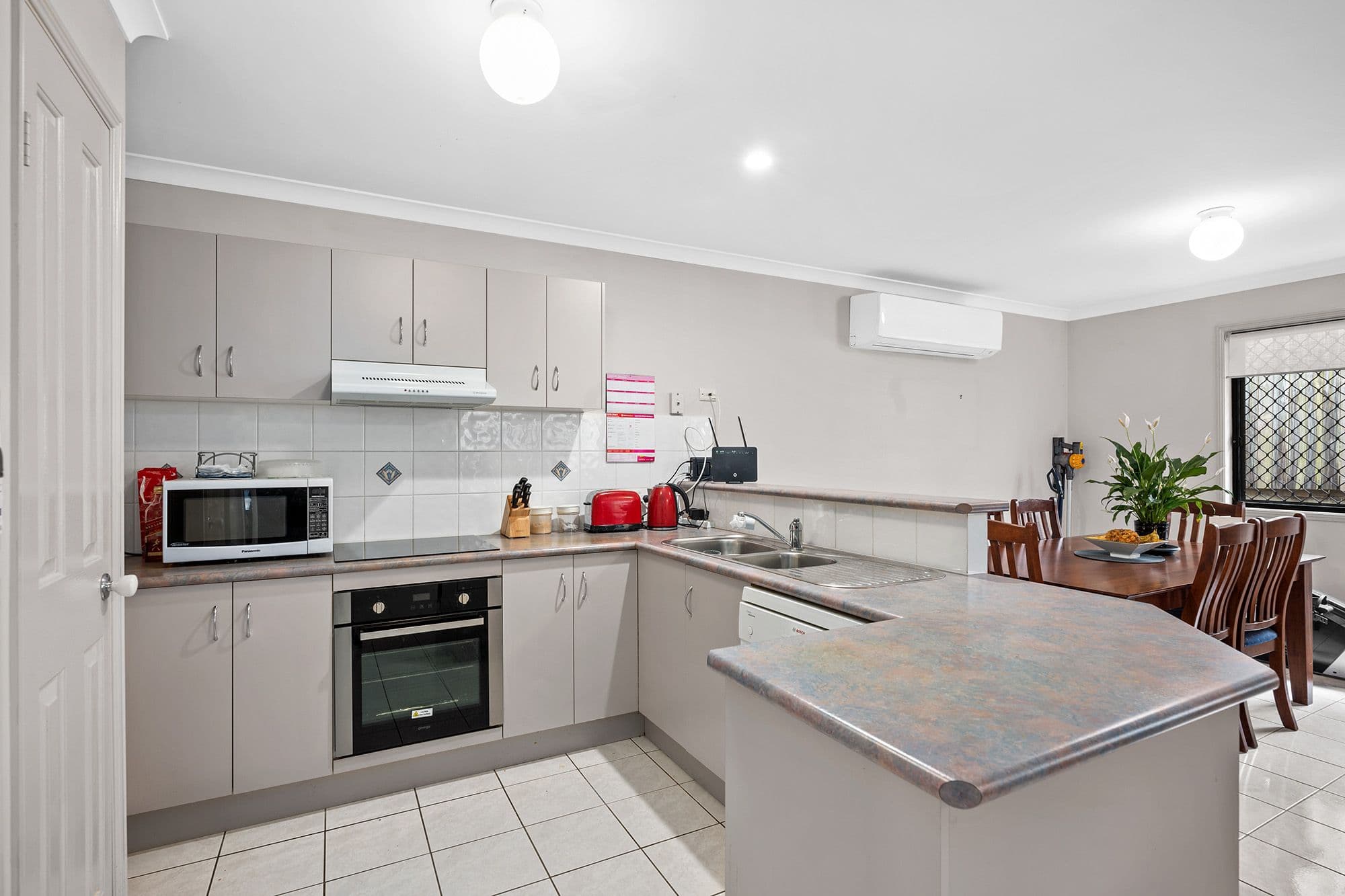 12 Tyrone Place, Acacia Ridge QLD 4110, Acacia Ridge - Thumbnail 4
