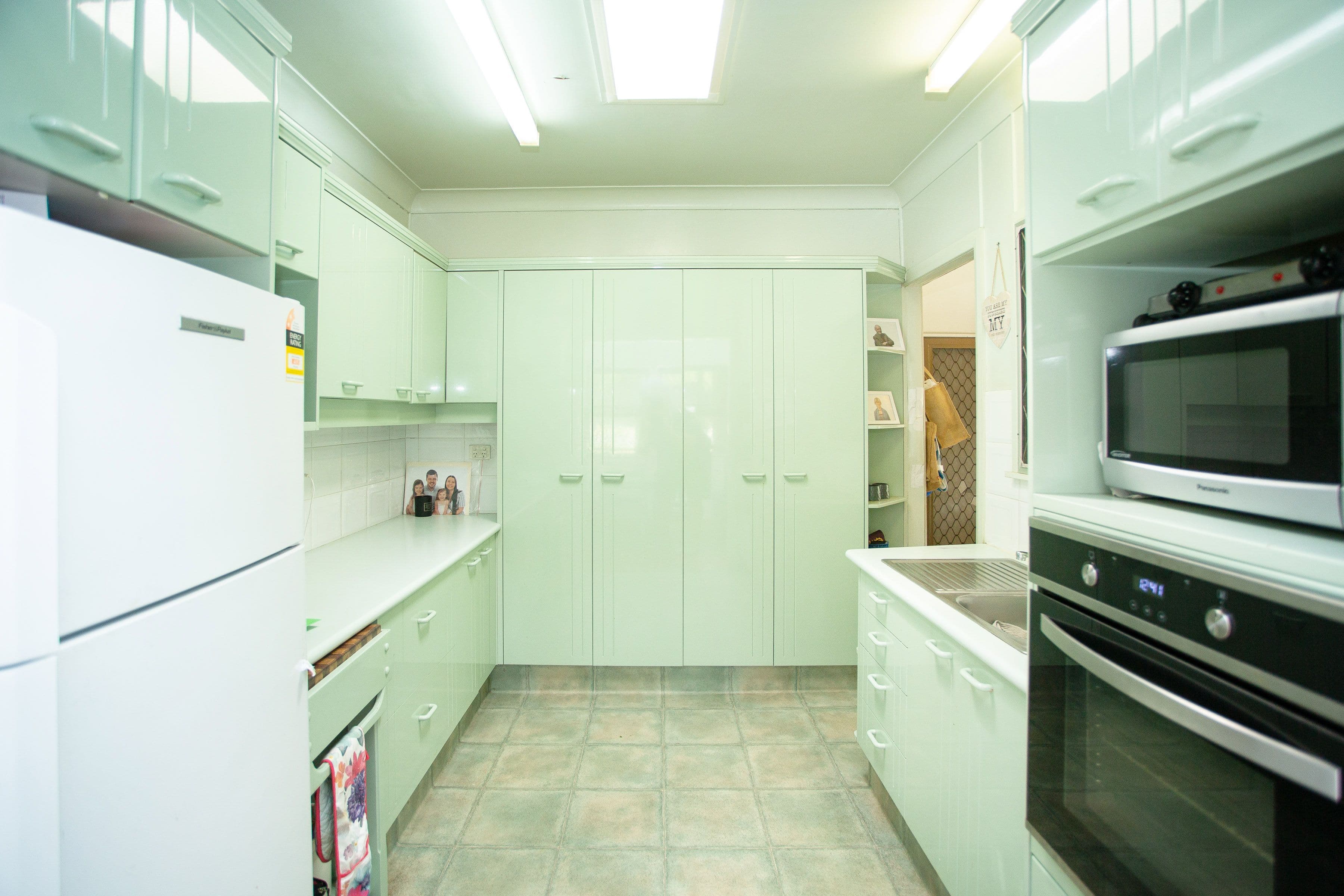 3 Canara Street, Benowa QLD 4217, Benowa - Thumbnail 4