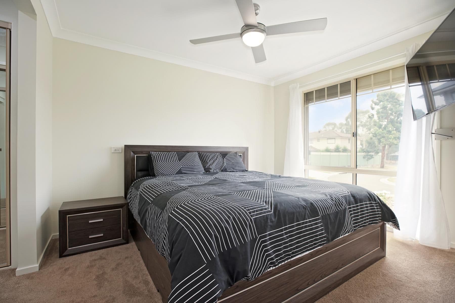 8 Woburn Place, Glenmore Park - Thumbnail 7