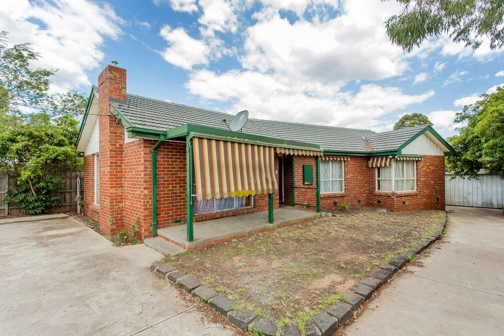 7 Kingsford Avenue, Melton South VIC 3338, Melton South - Image 1