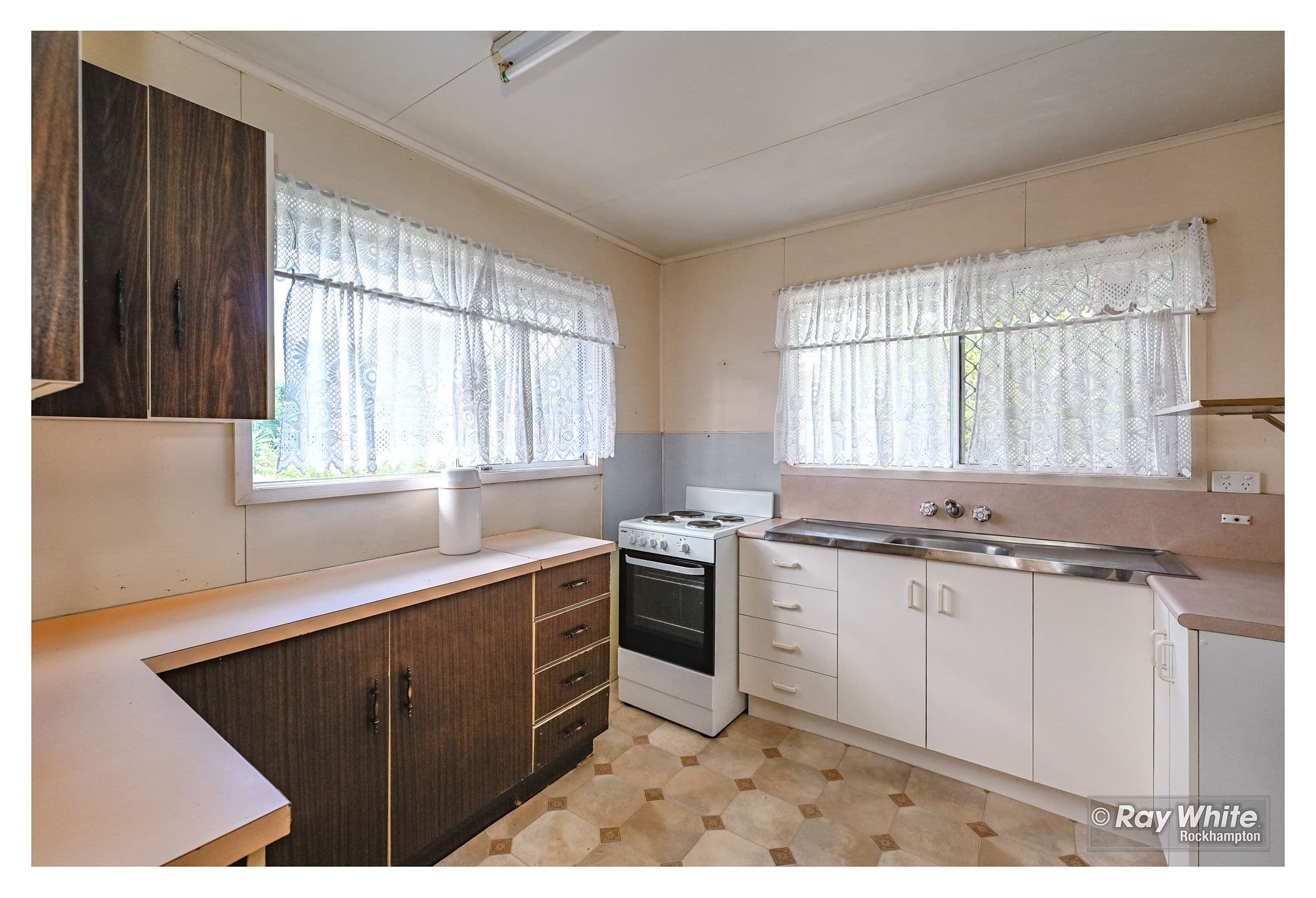 294 Saunders Street, Koongal QLD 4701, Koongal - Thumbnail 4