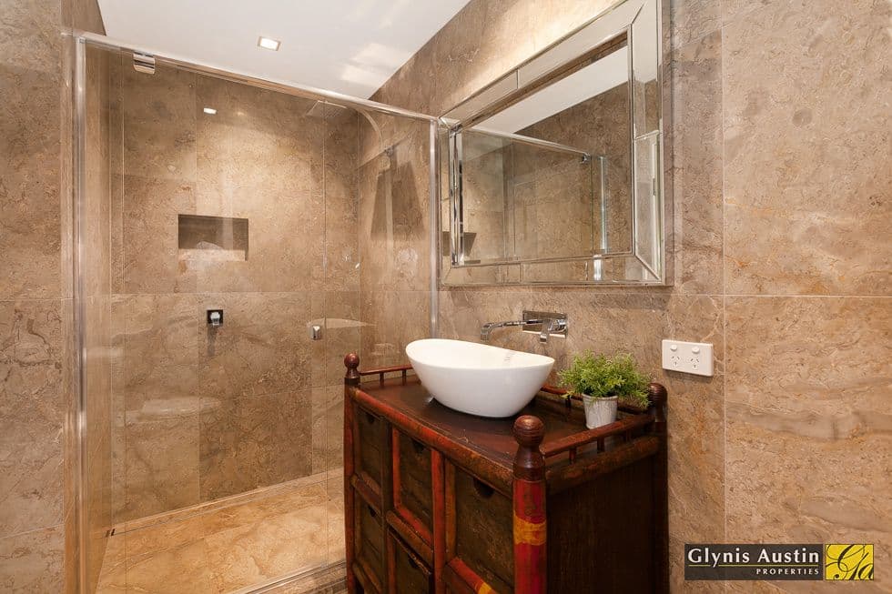 21 Surrey Street, Red Hill QLD 4059, Red Hill - Thumbnail 7