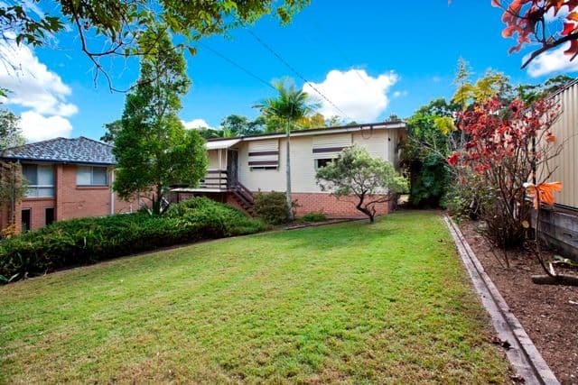 37 Bradley Street, SPRINGWOOD QLD 4127, Springwood - Thumbnail 2