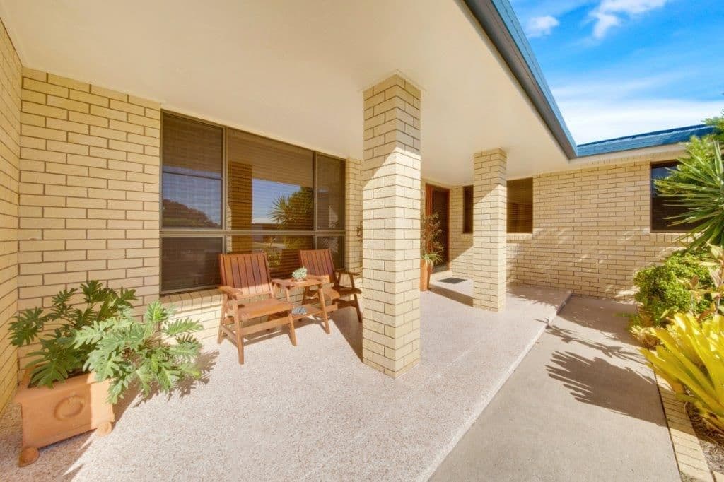 8 McIver Road, Clinton QLD 4680, Clinton - Thumbnail 3