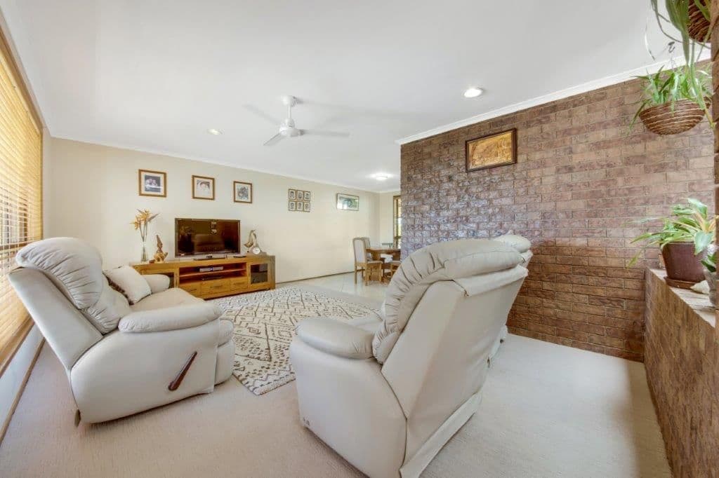8 McIver Road, Clinton QLD 4680, Clinton - Thumbnail 4
