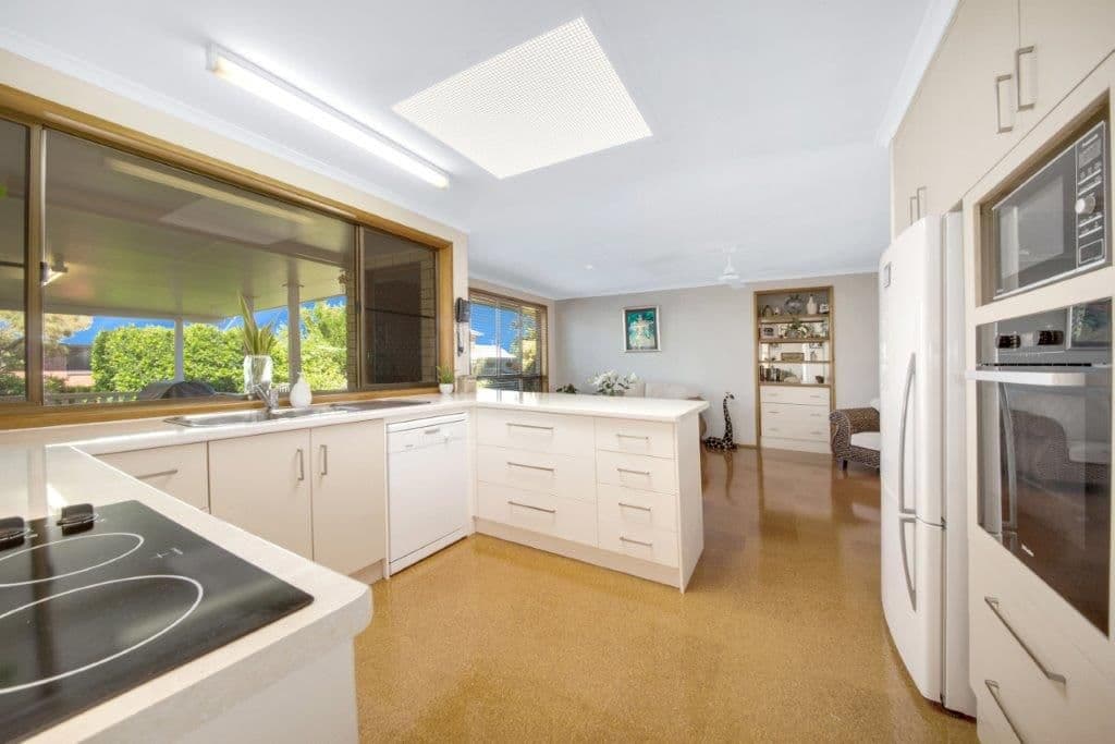 8 McIver Road, Clinton QLD 4680, Clinton - Thumbnail 7