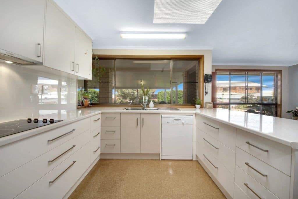 8 McIver Road, Clinton QLD 4680, Clinton - Thumbnail 8