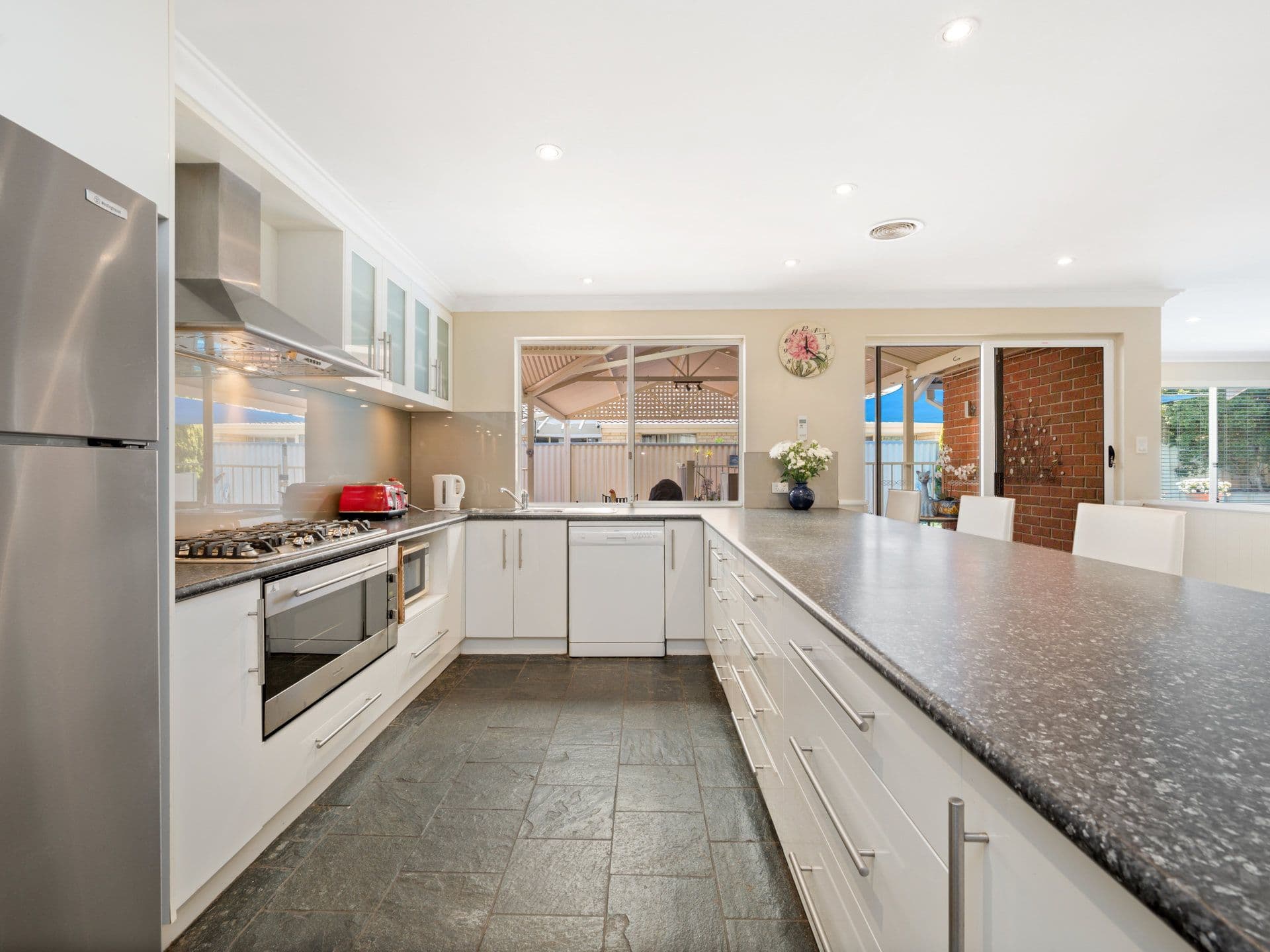 15 Aviemore Loop, Kingsley WA 6026, Kingsley - Image 1