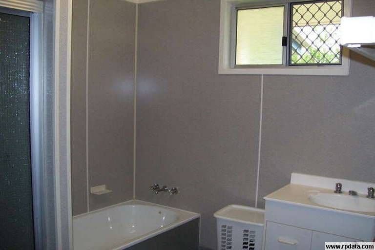 8 Nelia Street, KIRWAN QLD 4817, Kirwan - Thumbnail 4