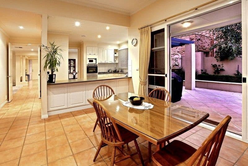 18  Sandlewood Lane, WERRIBEE VIC 3030, Werribee - Thumbnail 8