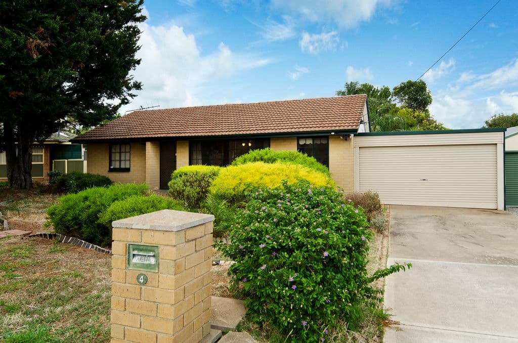 4 Brendan Street, CHRISTIE DOWNS SA 5164, Christie Downs - Image 1
