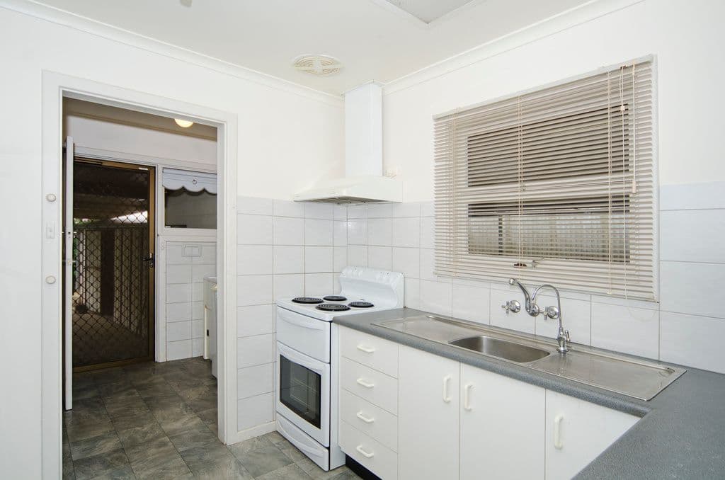 4 Brendan Street, CHRISTIE DOWNS SA 5164, Christie Downs - Thumbnail 5