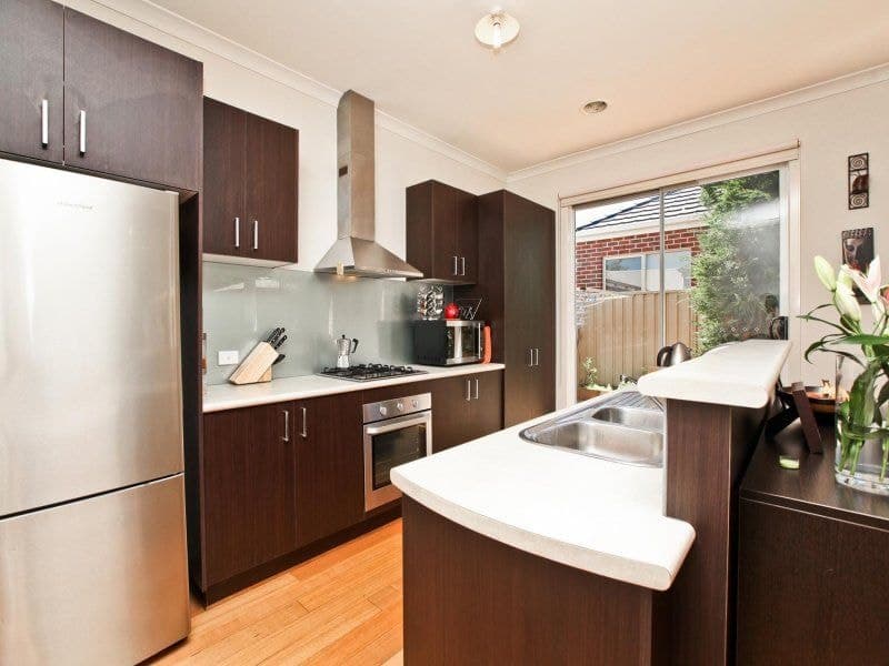 4 Kooyong Way, Caroline Springs - Thumbnail 3