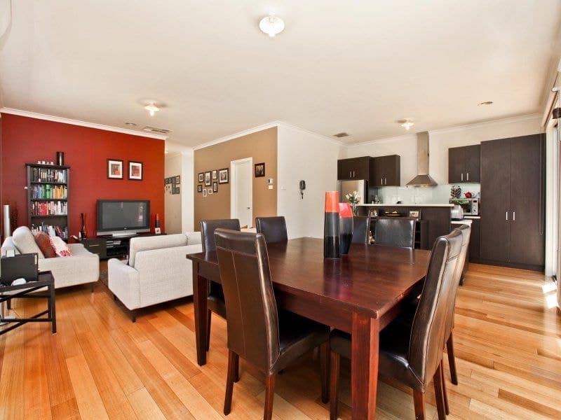 4 Kooyong Way, Caroline Springs - Thumbnail 4