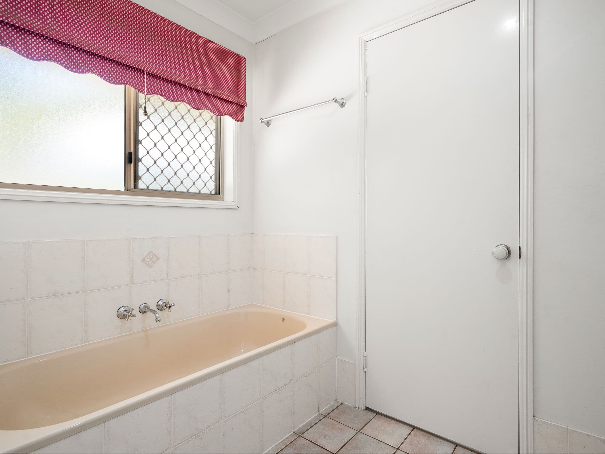29 Wyncroft Street, Holland Park QLD 4121, Holland Park - Thumbnail 5