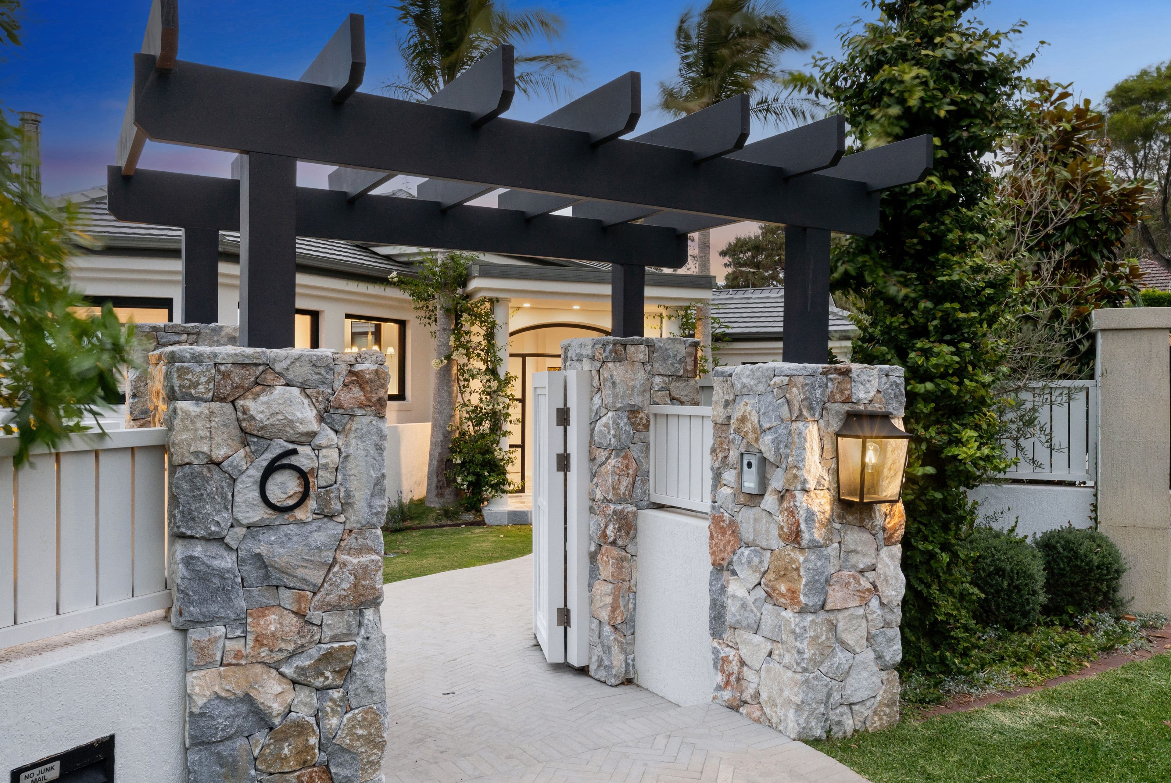 6 Bermuda Place, Burraneer NSW 2230, Burraneer - Thumbnail 2