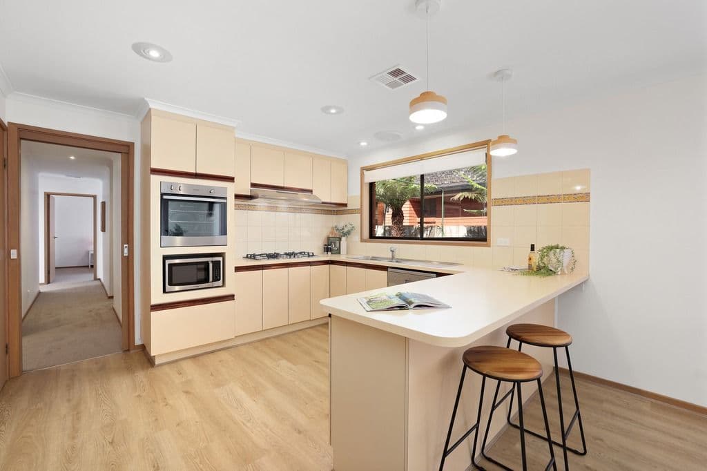 102 Tower Road, Werribee VIC 3030, Werribee - Thumbnail 4