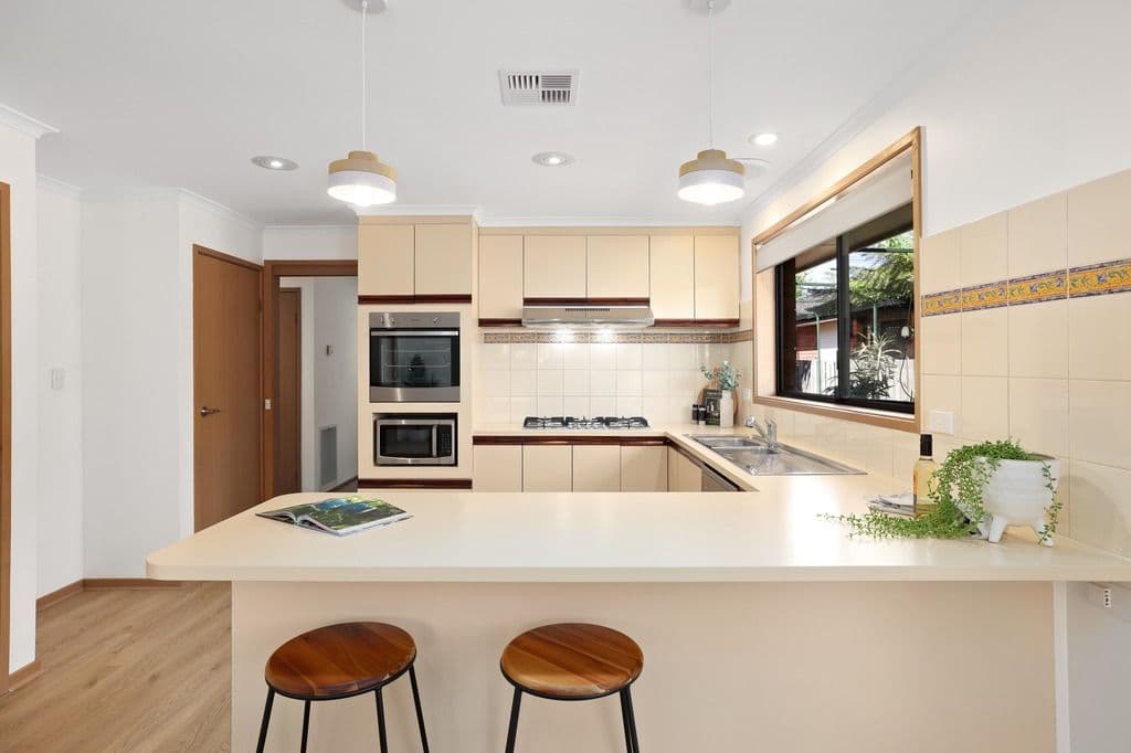 102 Tower Road, Werribee VIC 3030, Werribee - Thumbnail 6
