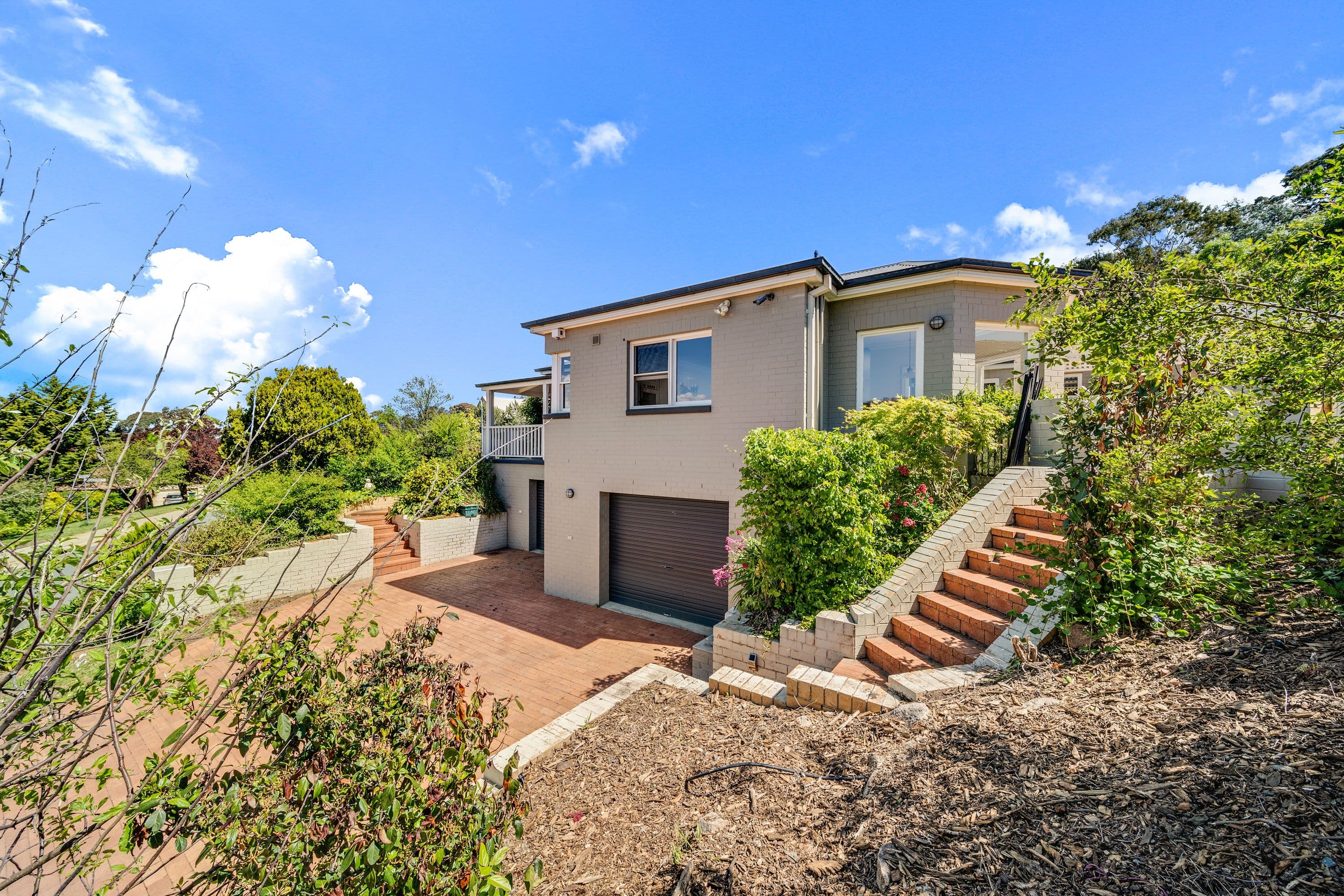 2 Luckins Place, Fadden ACT 2904, Fadden - Thumbnail 2