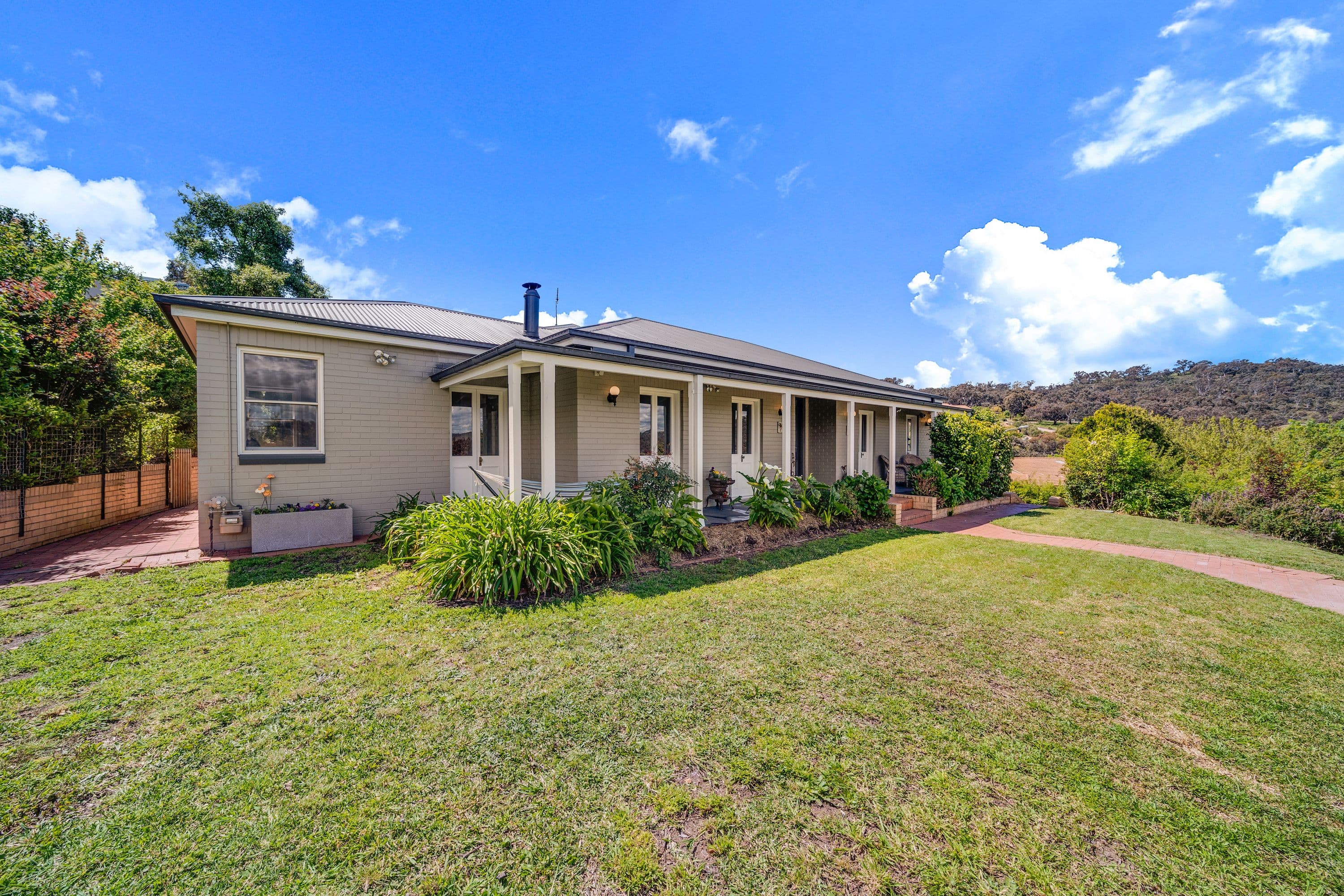 2 Luckins Place, Fadden ACT 2904, Fadden - Thumbnail 3
