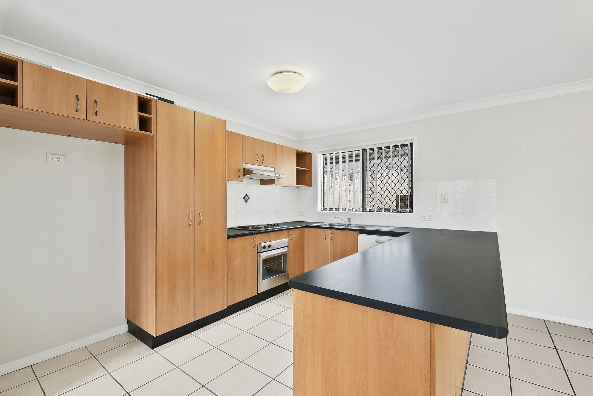 11 Standish Street, North Lakes QLD 4509, North Lakes - Thumbnail 2