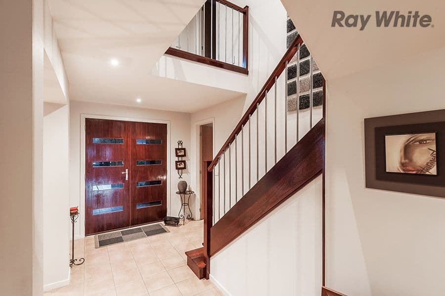 20 Wellington Place, Caroline Springs VIC 3023, Caroline Springs - Thumbnail 2
